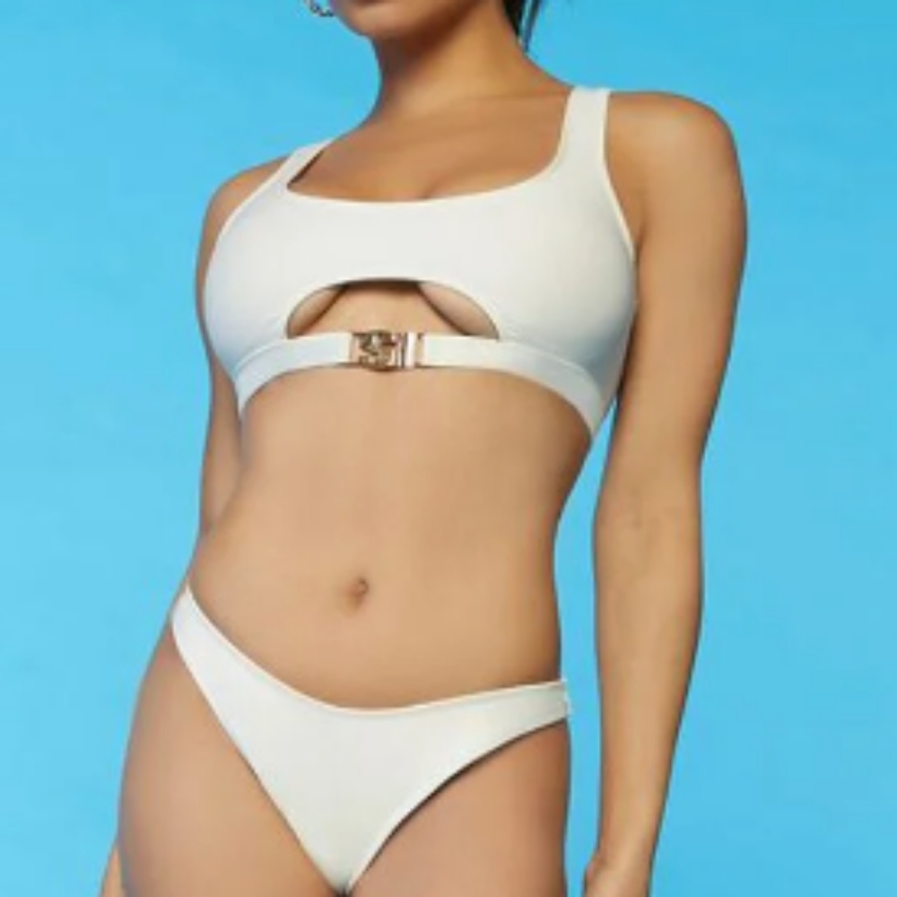Sports Illustrated Swimwear Colors Are called Fiesta and Vanilla.. I LOVE THESE!